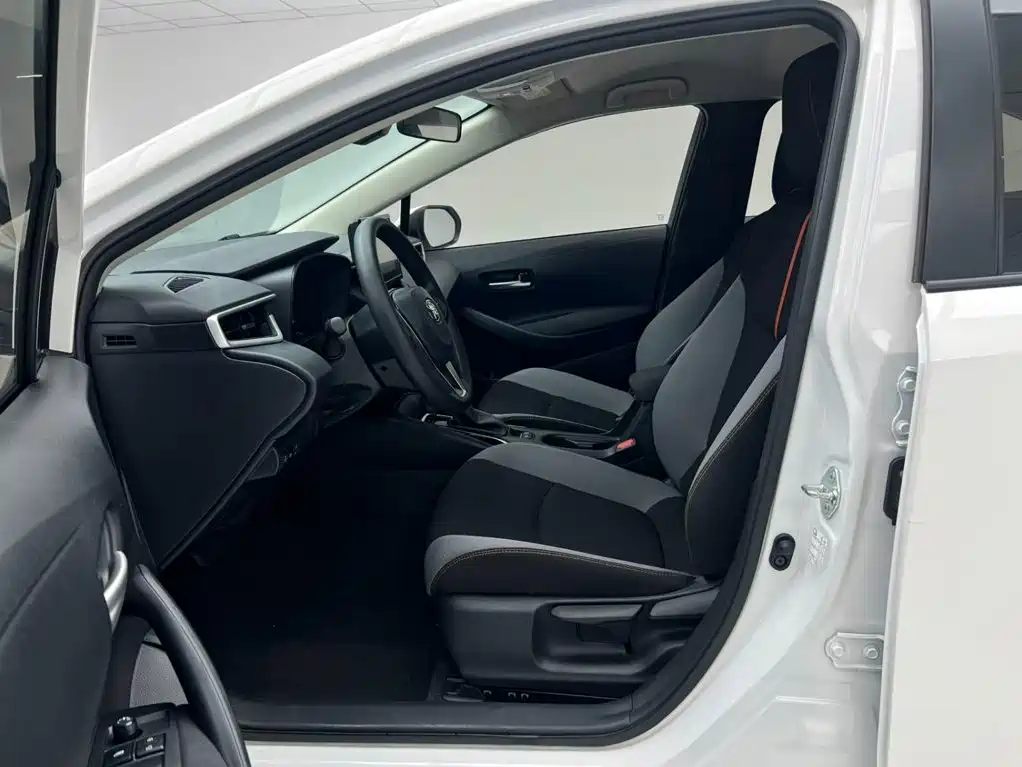 Toyota Corolla — миниатюра 6