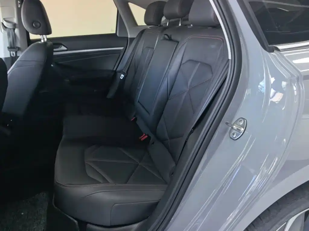 Volkswagen Lavida — миниатюра 17