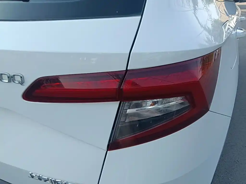 Skoda Karoq — миниатюра 8