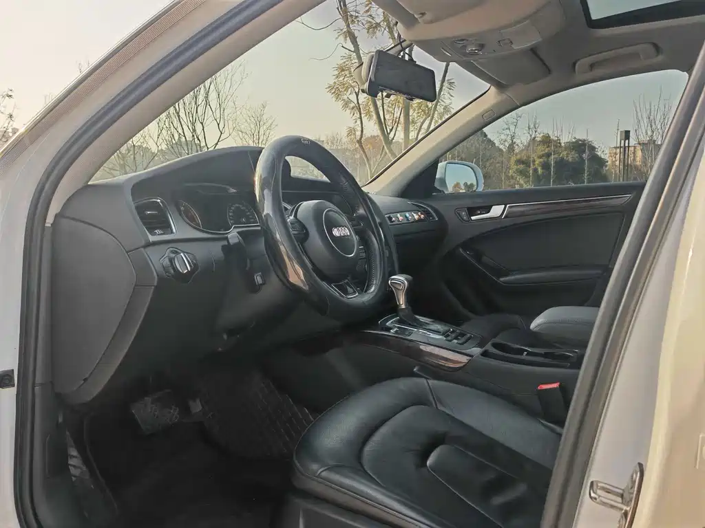 Audi A4L — миниатюра 8