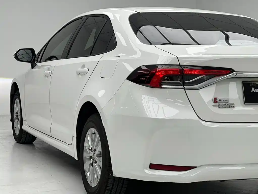 Toyota Corolla — миниатюра 14