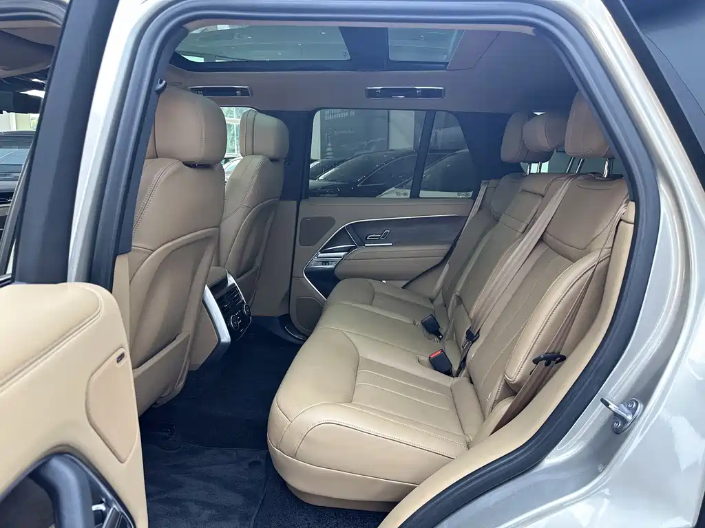Land Rover Range Rover — миниатюра 13