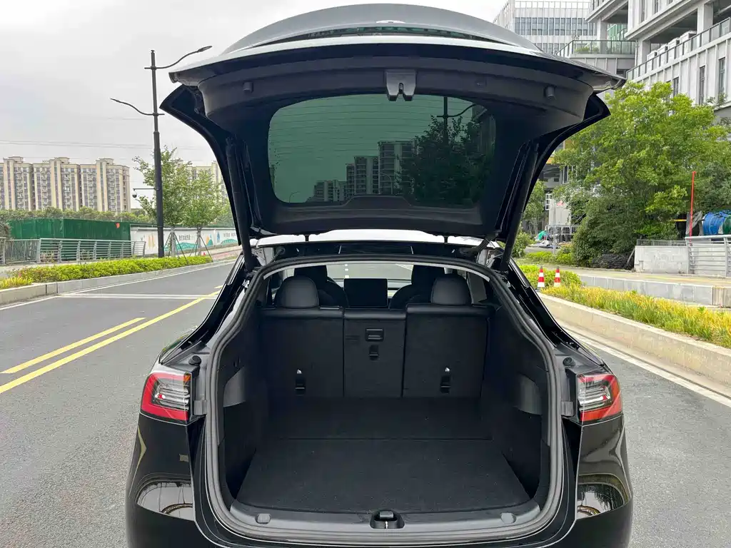 Tesla Model Y 2021 3D7