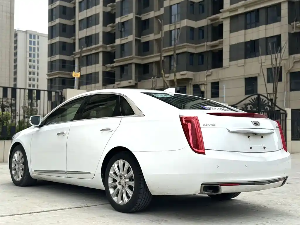 Cadillac XTS — миниатюра 8