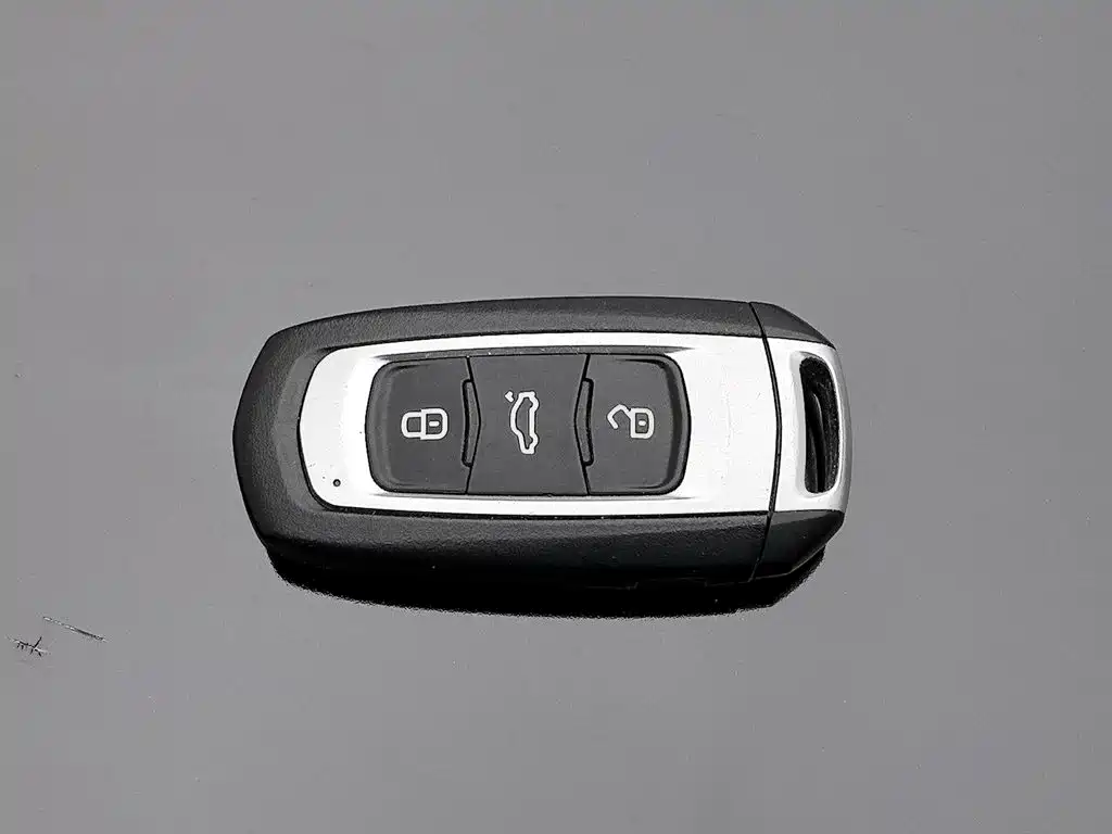 Geely Emgrand — миниатюра 19