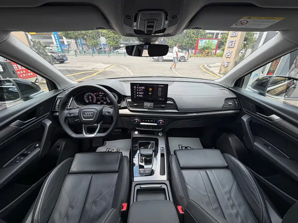 Audi Q5L — миниатюра 5