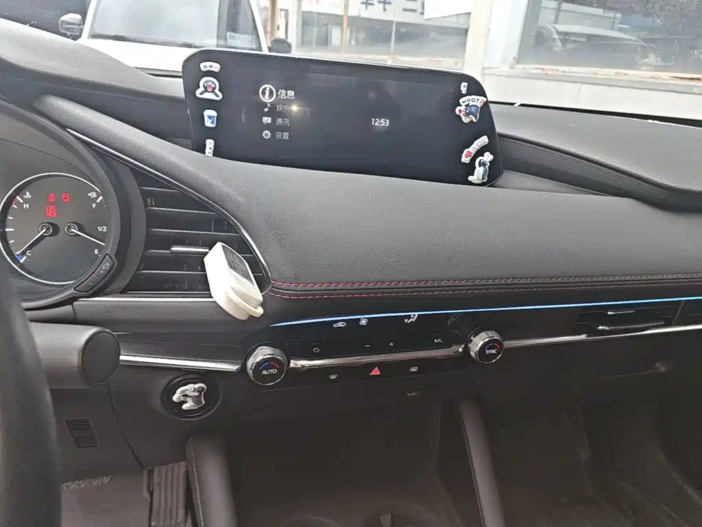 Mazda 3 Axela — миниатюра 13