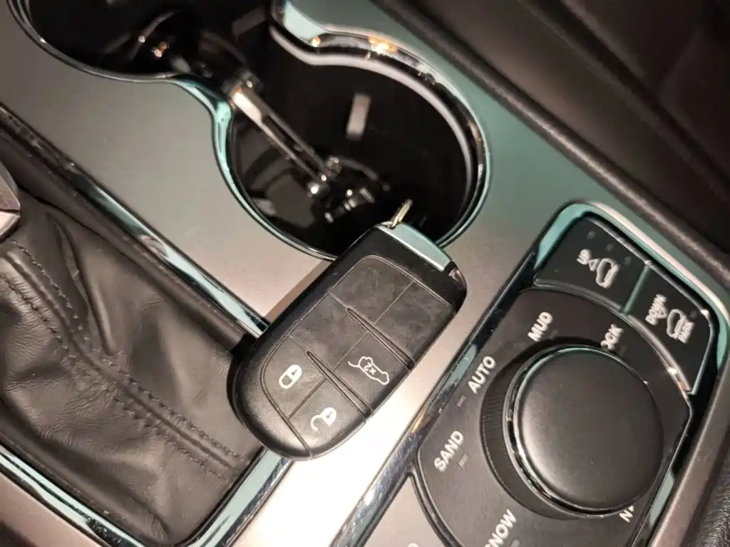 Jeep Grand Cherokee (Import) — миниатюра 9