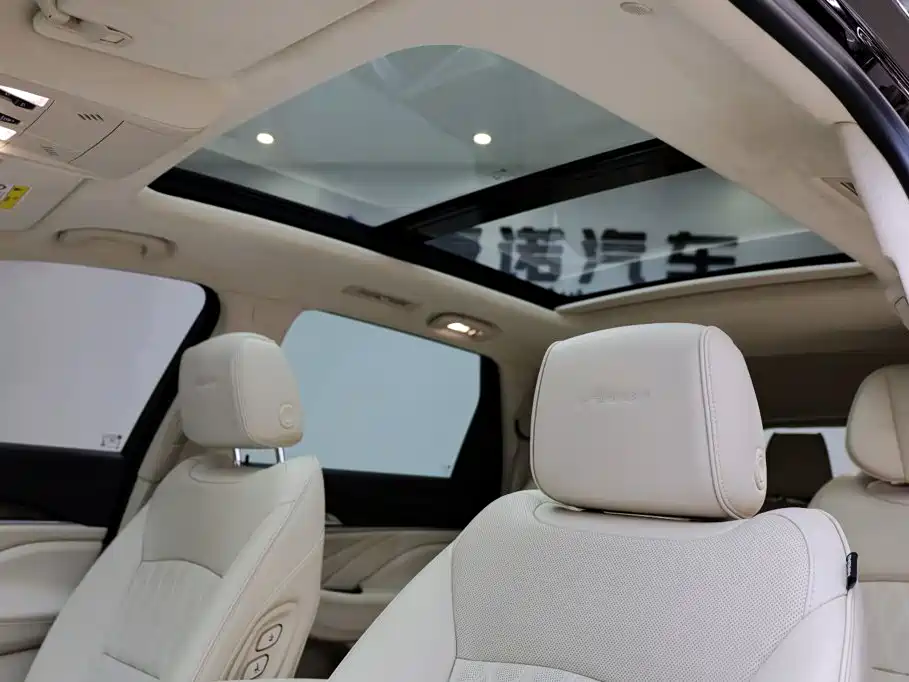 Buick Enclave — миниатюра 28