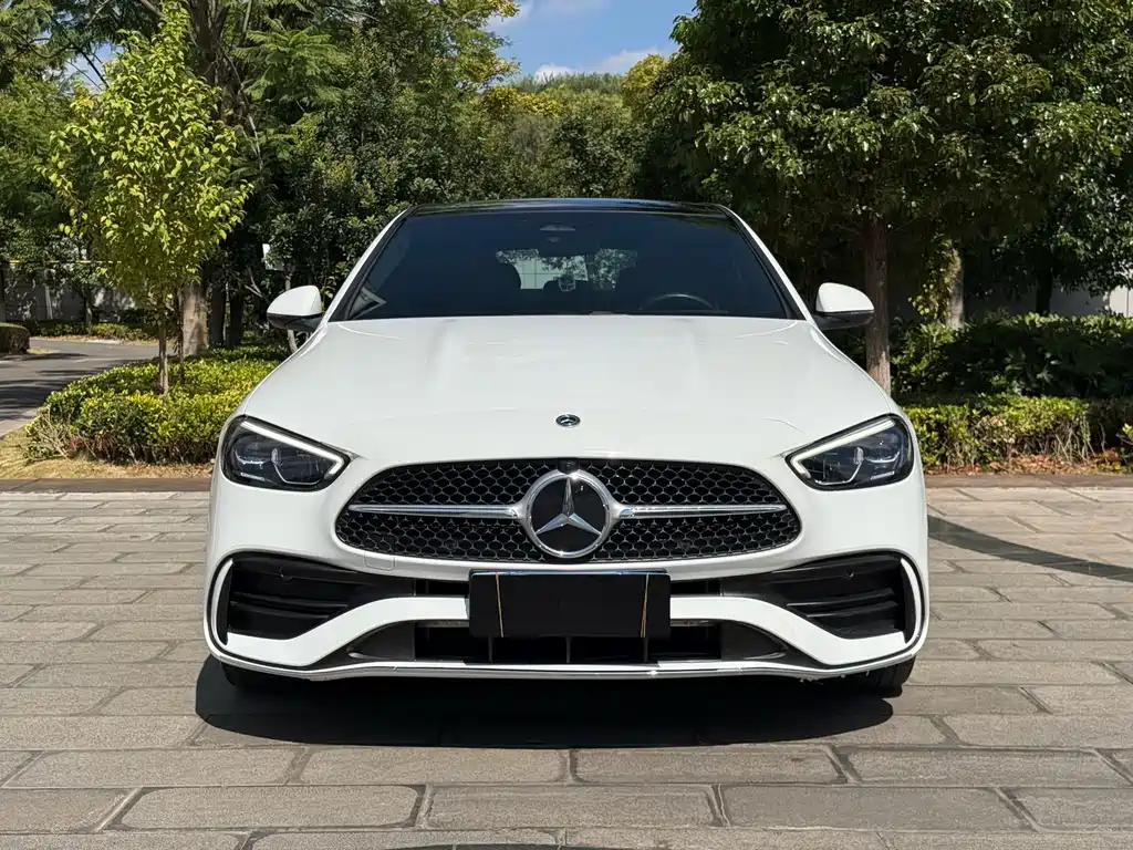 Mercedes-Benz C-Class — миниатюра 2