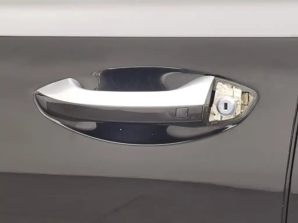 Hyundai Santa Fe — миниатюра 18