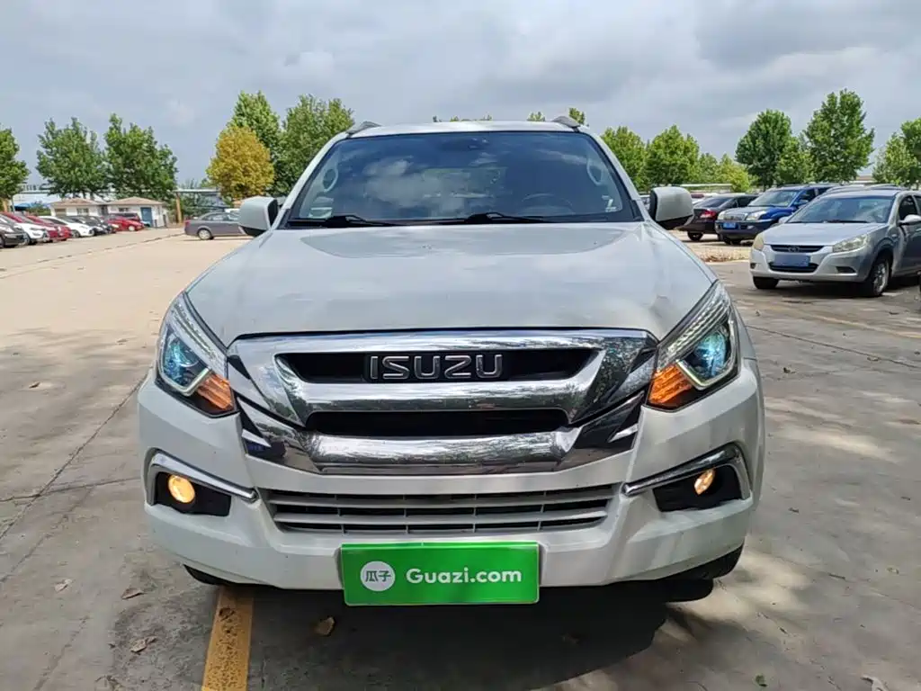 Isuzu MU-X — миниатюра 3