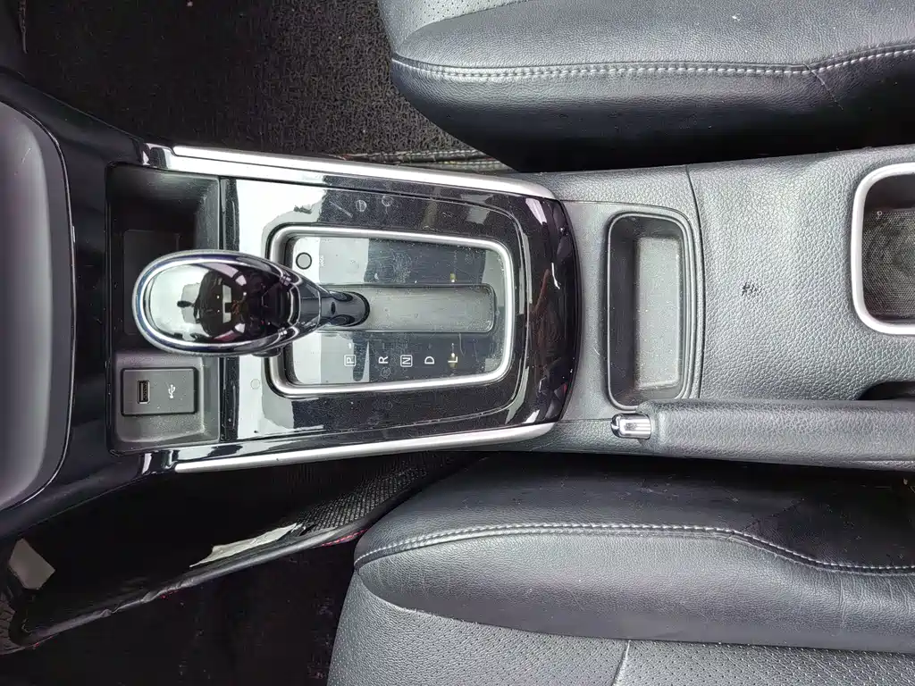 Nissan Sylphy — миниатюра 12