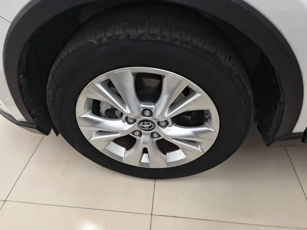 Toyota IZOA — миниатюра 23