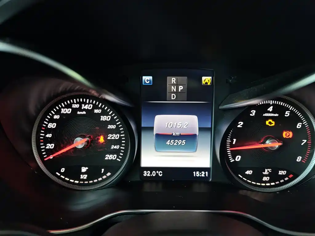 Mercedes-Benz GLC — миниатюра 12