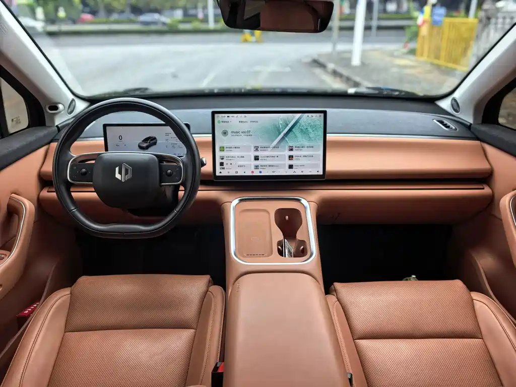 Leapmotor Leapmotor C16 — миниатюра 10