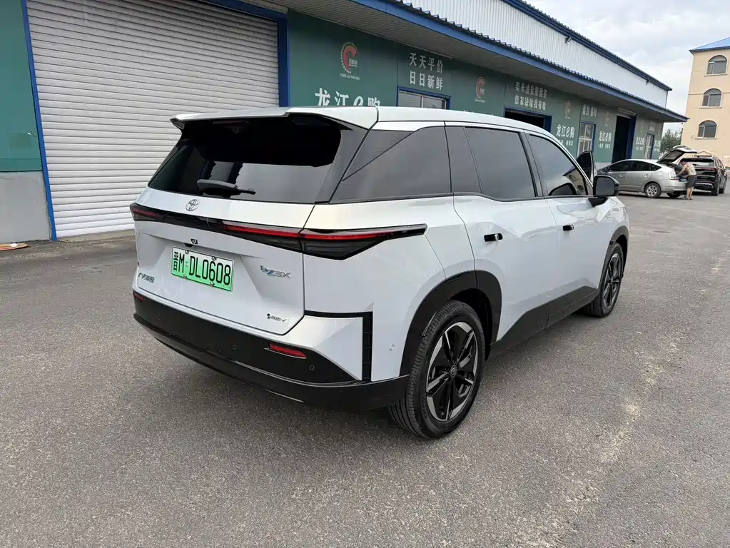 Toyota bZ3X — миниатюра 5