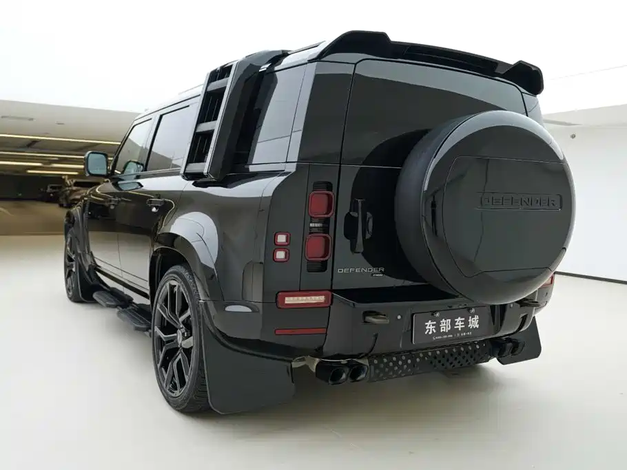 Land Rover Defender — миниатюра 4