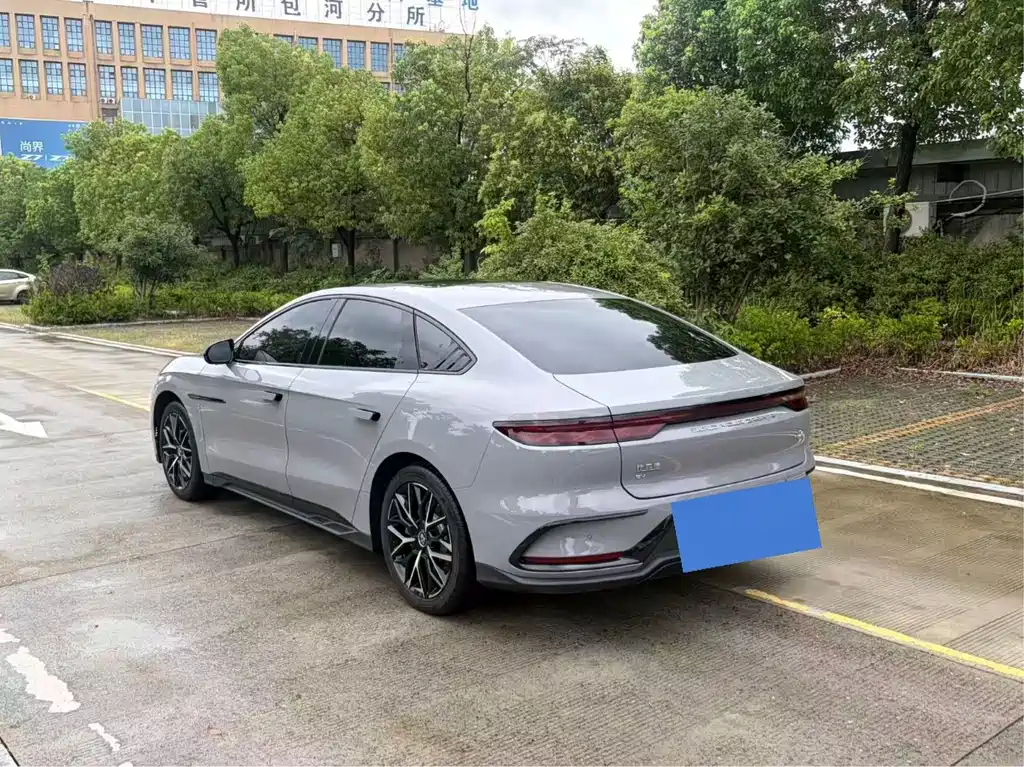 BYD Han — миниатюра 7