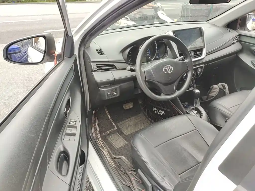 Toyota Vios FS — миниатюра 16