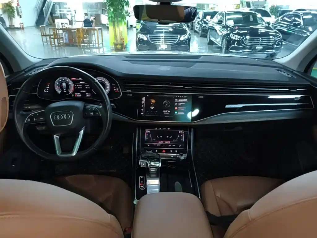 Audi Q7 — миниатюра 10