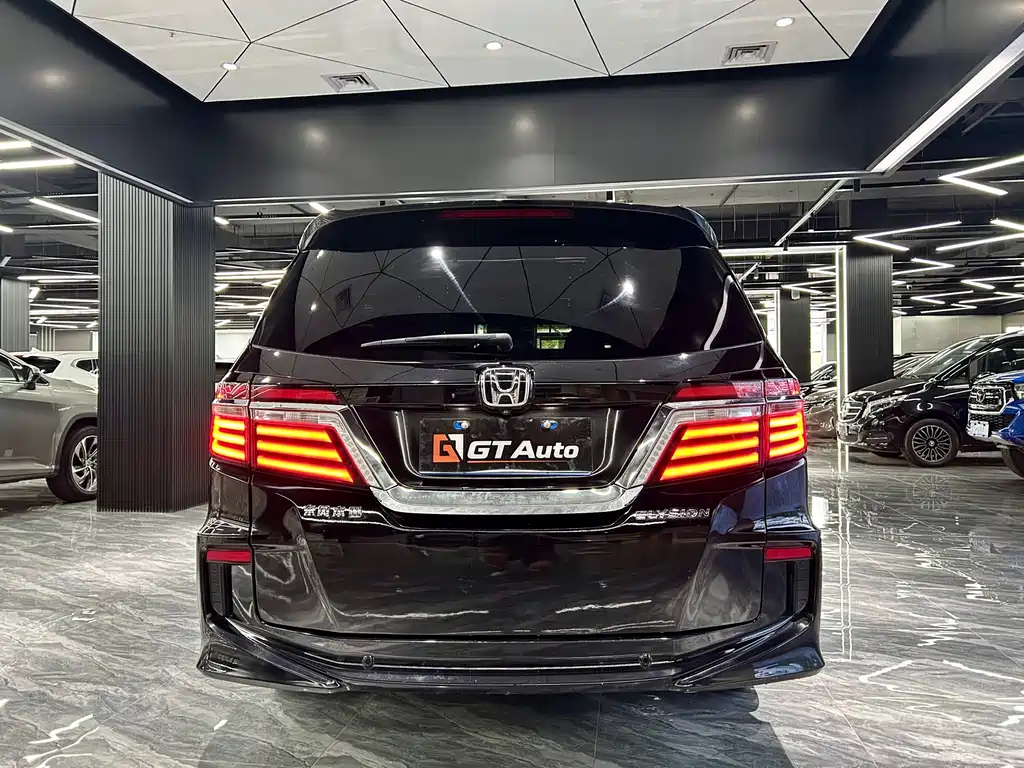 Honda Elysion — миниатюра 6
