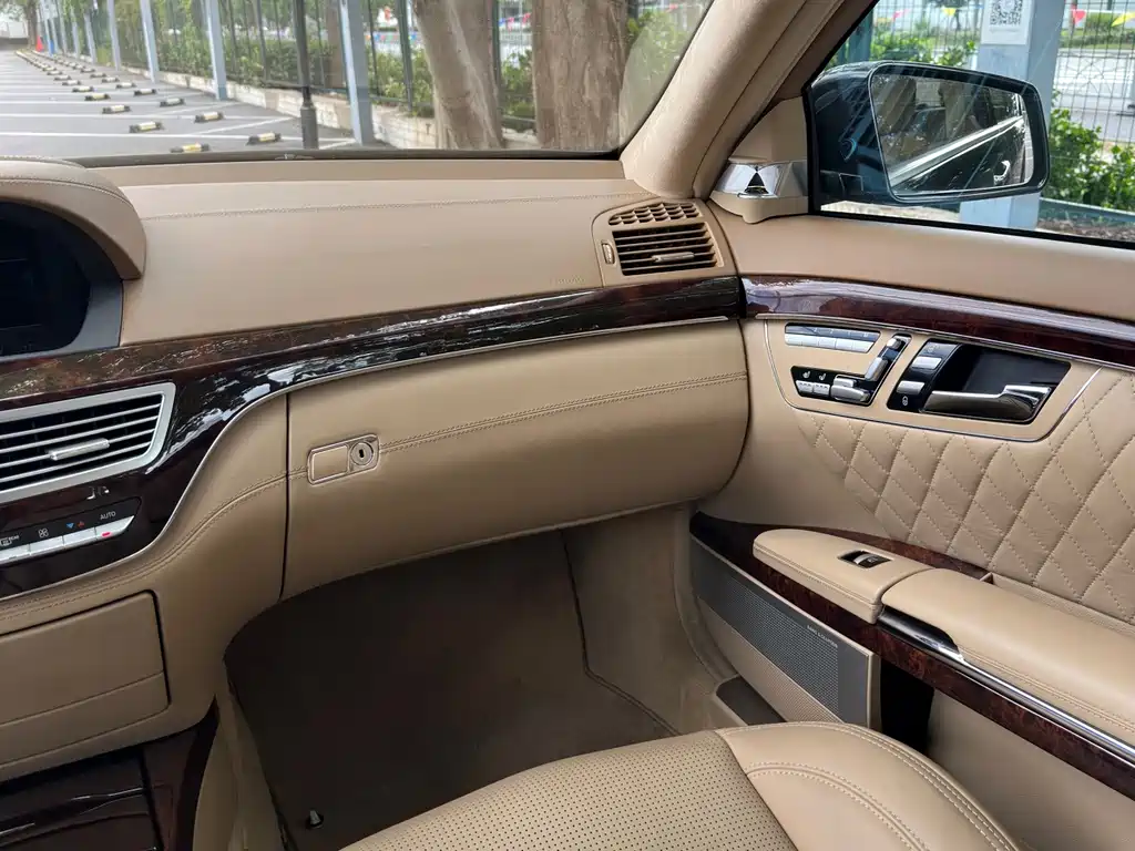 Mercedes-Benz S-Class AMG — миниатюра 22