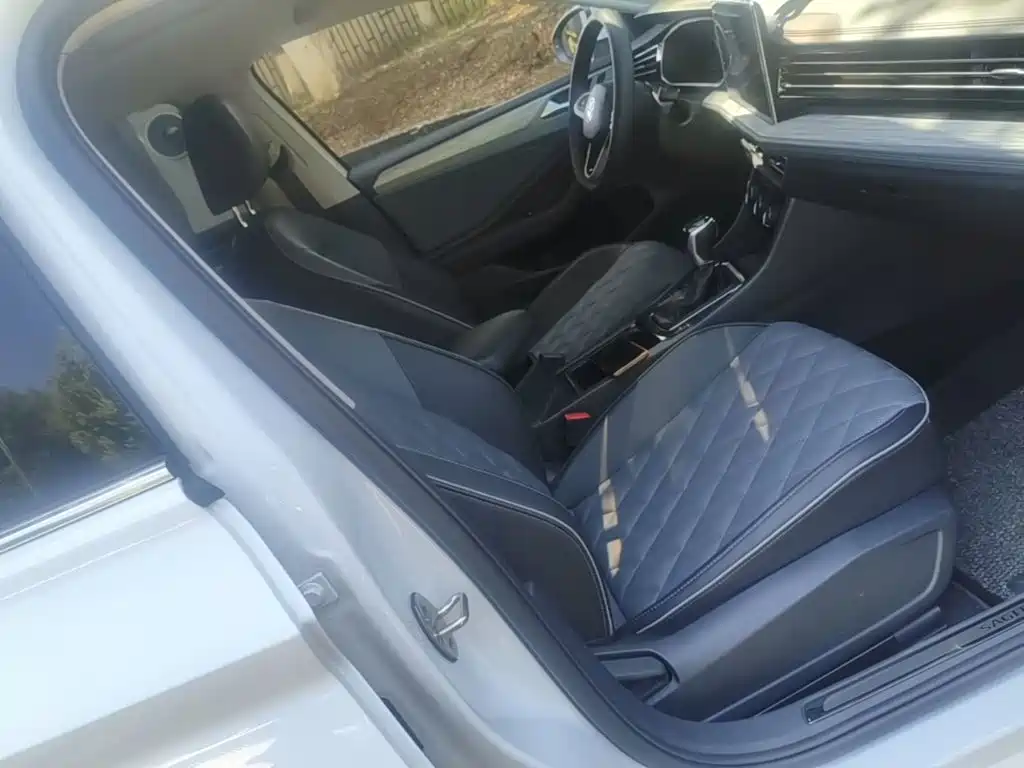 Volkswagen Sagitar — миниатюра 25