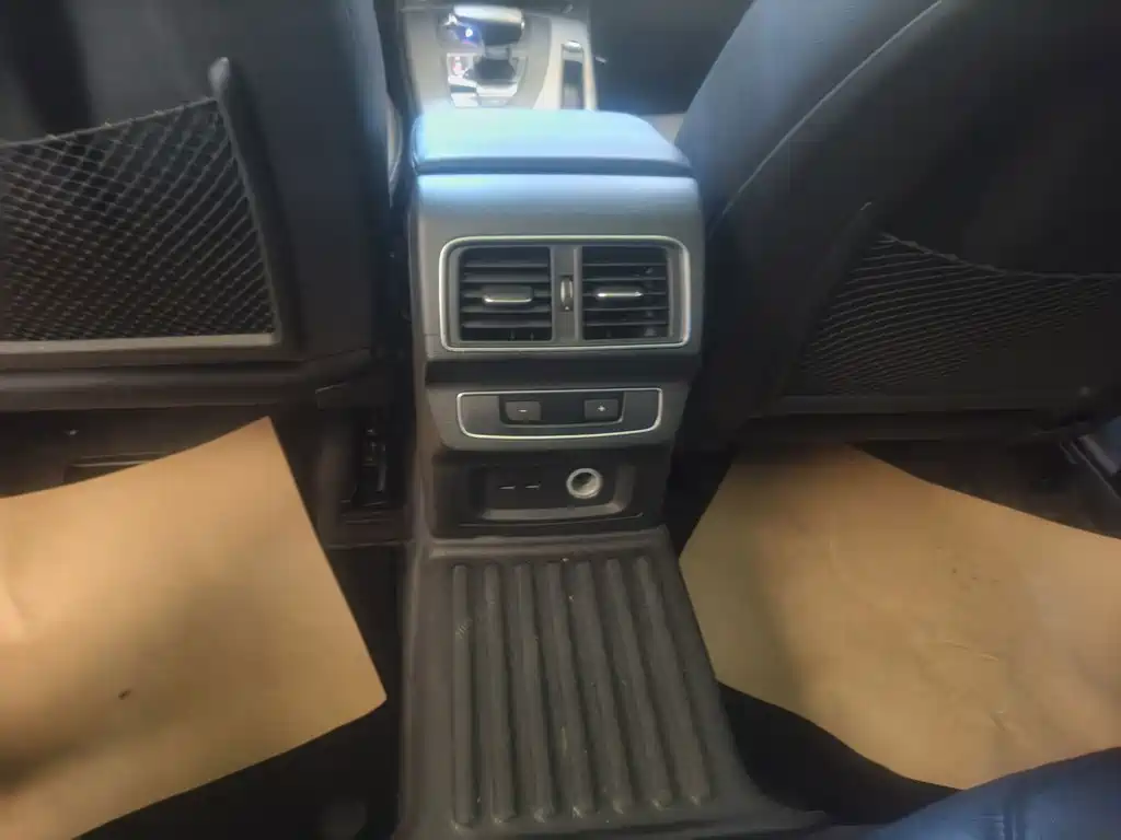 Audi Q5L — миниатюра 11