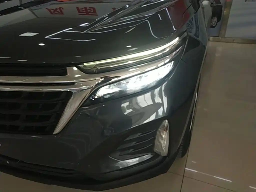 Chevrolet Equinox — миниатюра 24