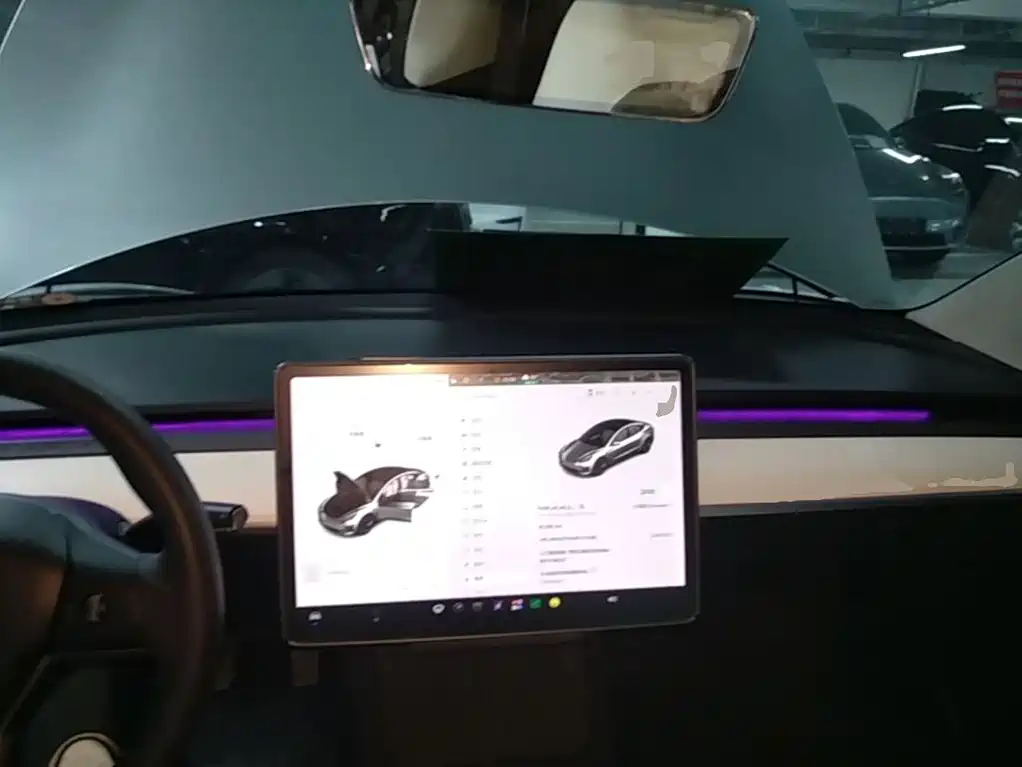 Tesla Model 3 — миниатюра 10