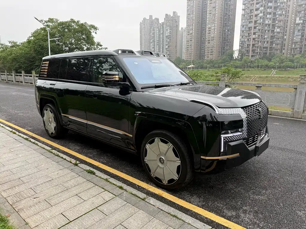 Yangwang U8 L