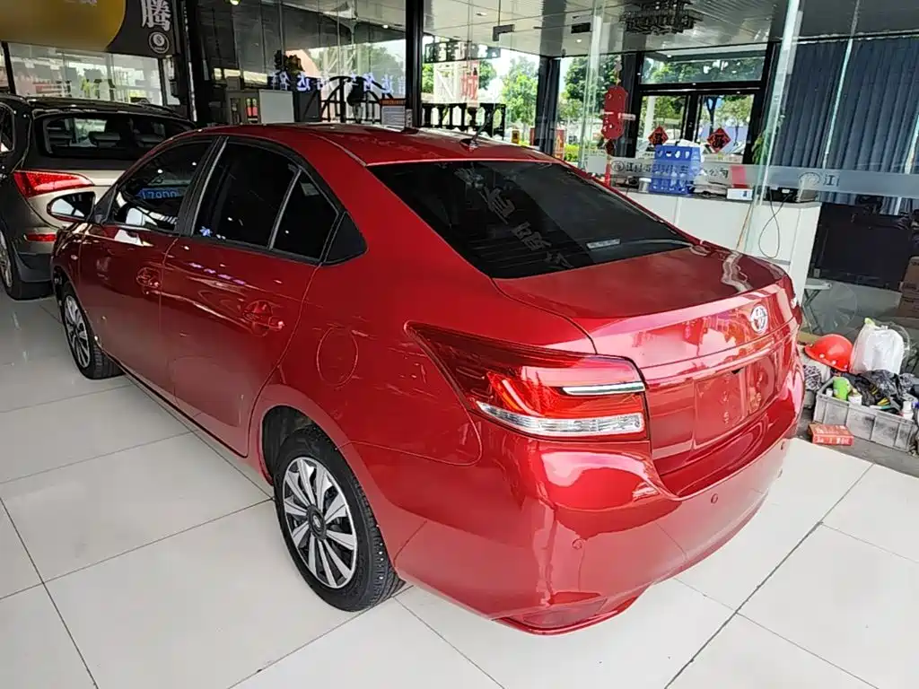Toyota Vios — миниатюра 5
