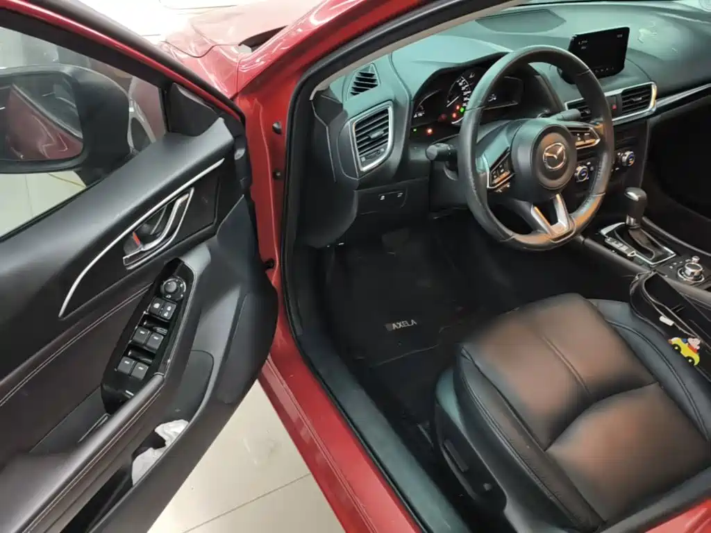 Mazda 3 Axela — миниатюра 16