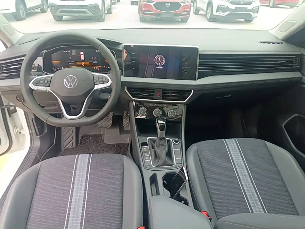 Volkswagen Sagitar — миниатюра 10