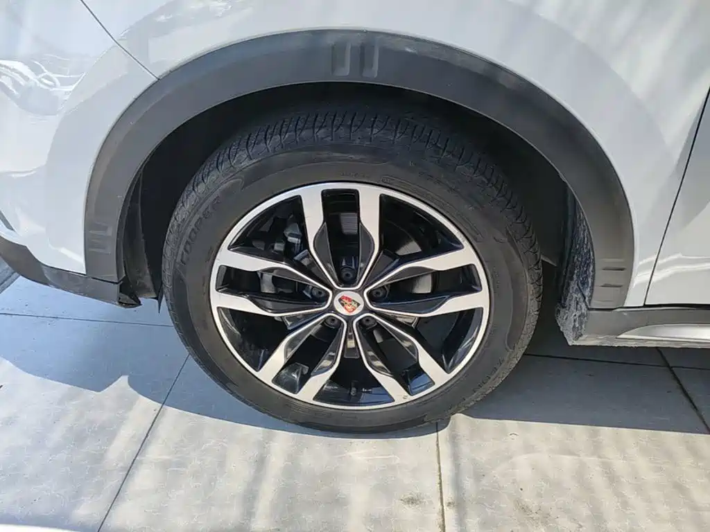 Roewe RX5 — миниатюра 23