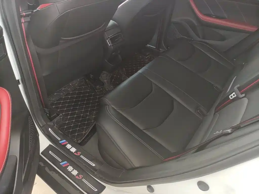 Geely Emgrand S — миниатюра 17