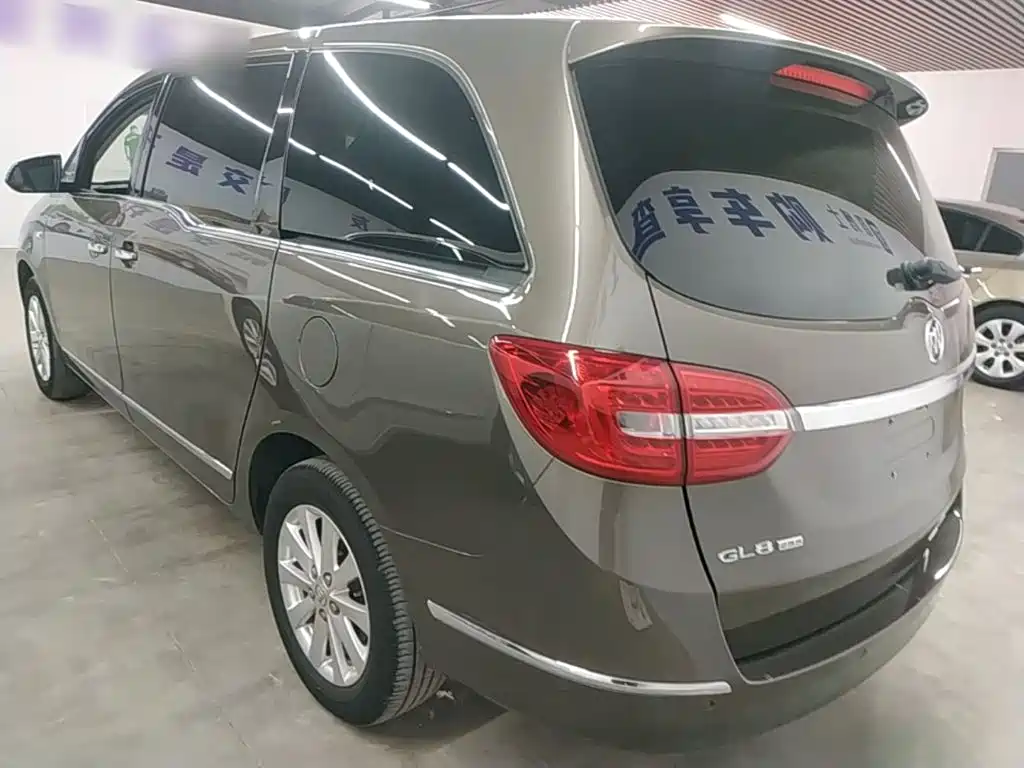 Buick GL8 2017 25S Luxury V