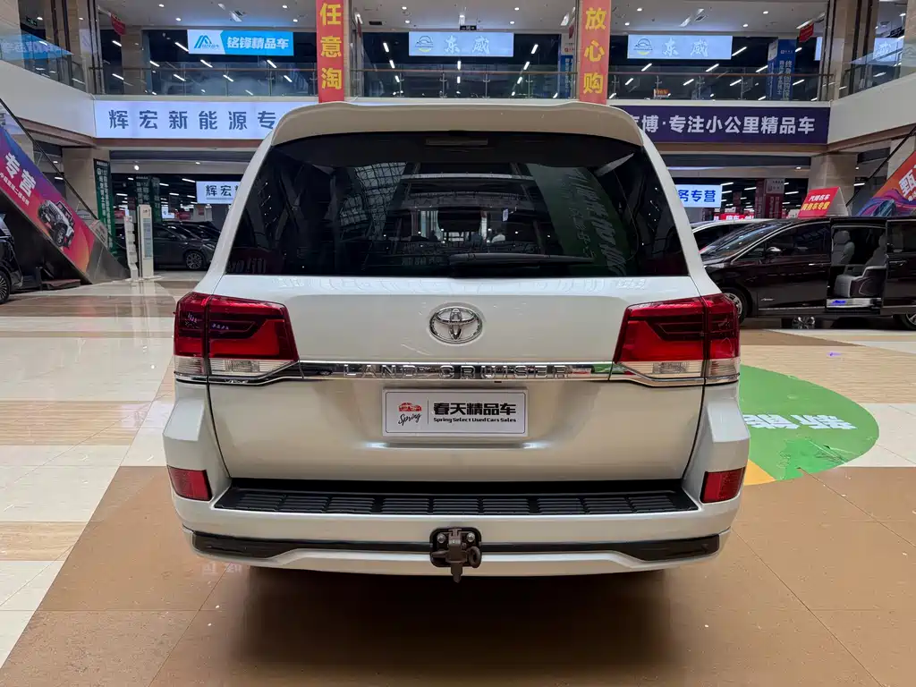 Toyota Land Cruiser — миниатюра 6