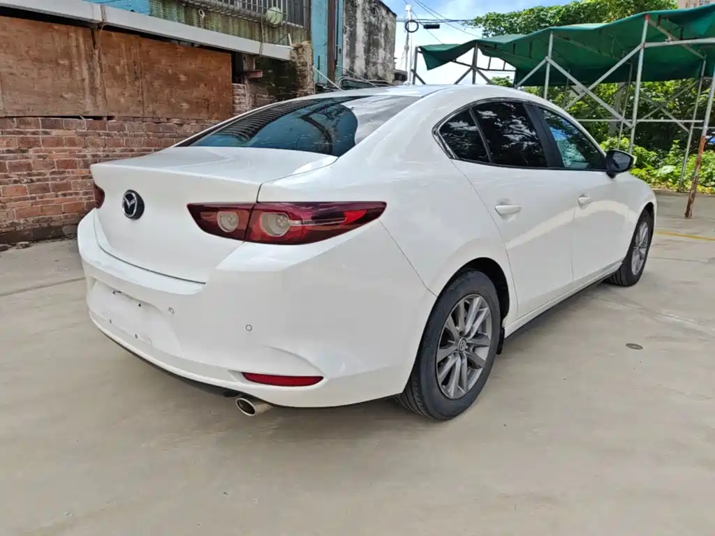 Mazda 3 Axela — миниатюра 7