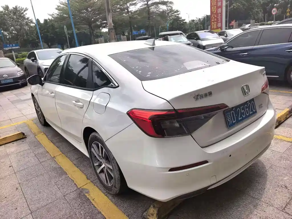 Honda Civic - фото 4