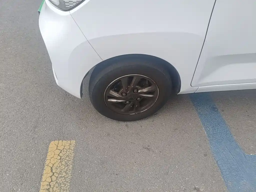 Wuling MINIEV — миниатюра 23