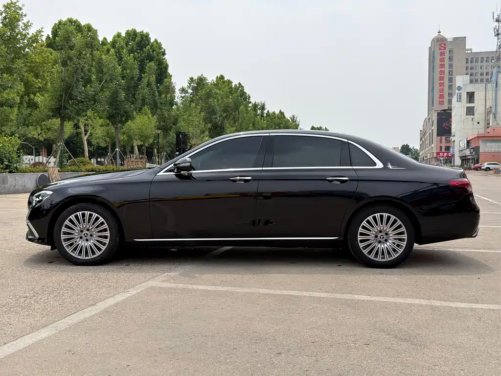 Mercedes-Benz E-Class E 2023 E 300 L Luxury