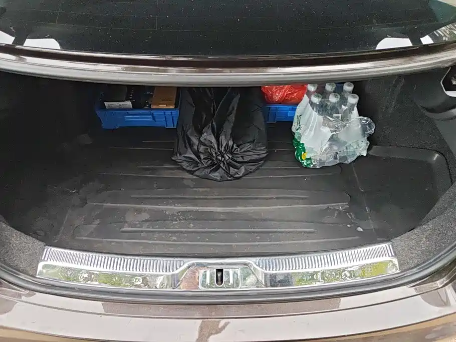 Skoda Superb — миниатюра 4