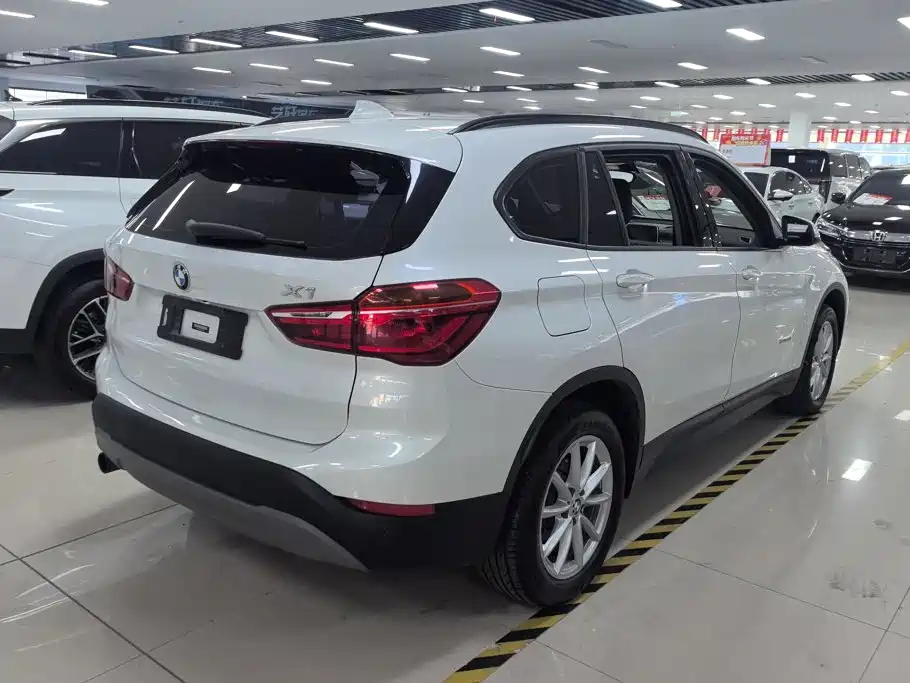 BMW X1 — миниатюра 3