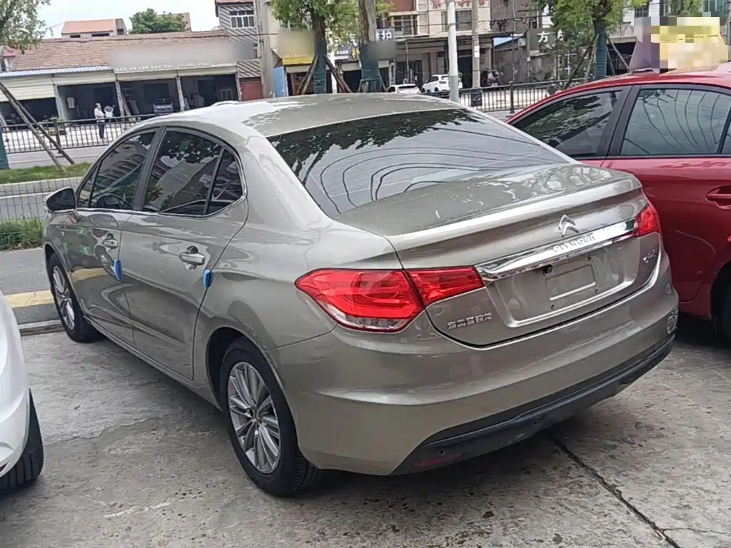 Citroen C4L — миниатюра 5