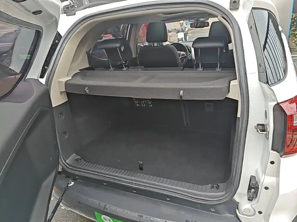 BYD Yuan EV — миниатюра 19