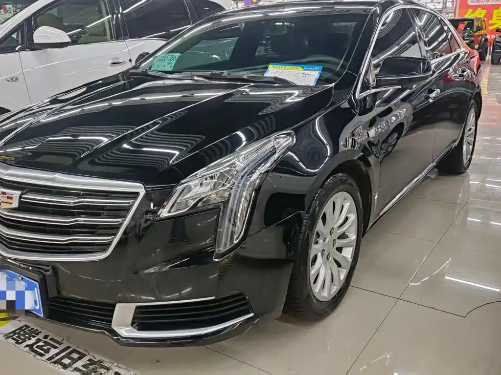 CADILLAC XTS