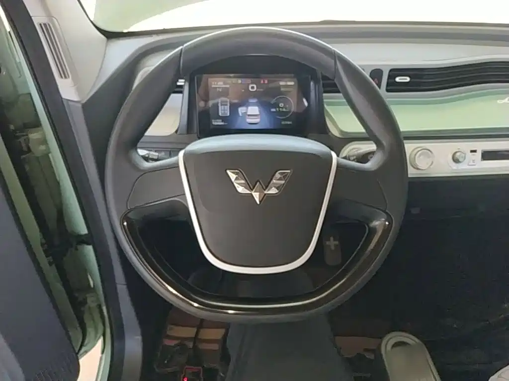 Wuling MINIEV — миниатюра 11
