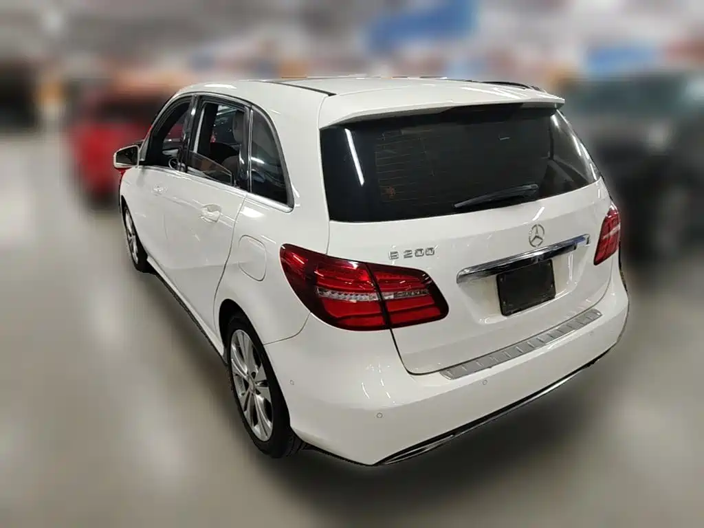 Mercedes-Benz B-Class — миниатюра 7